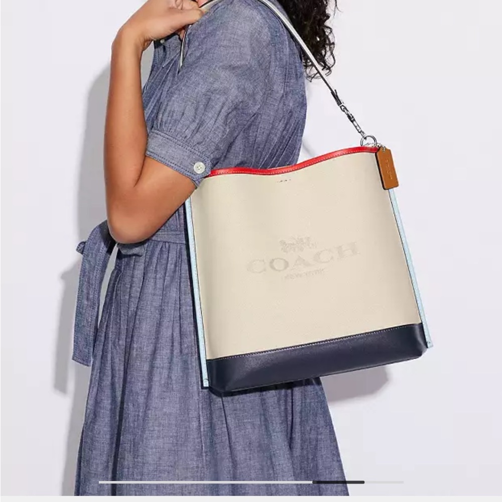 Coach Mollie Bucket Bag in Cream and Navy Women's Bag